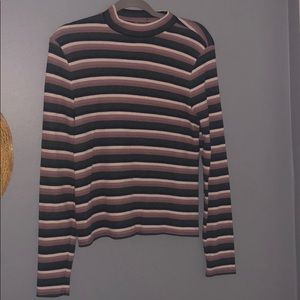 American Eagle turtle neck